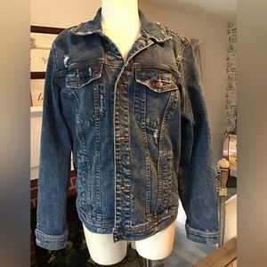 Hollister Epic Flex boyfriend ripped/distressed Jean jacket.EUC